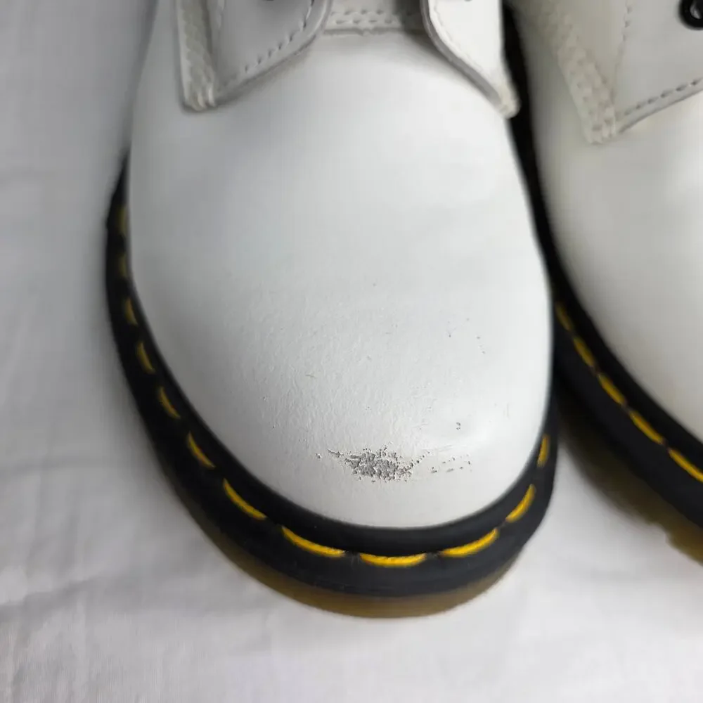 Dr. Martens White Leather Combat Boots Women’s Size 9 Lace Up Punk Grunge